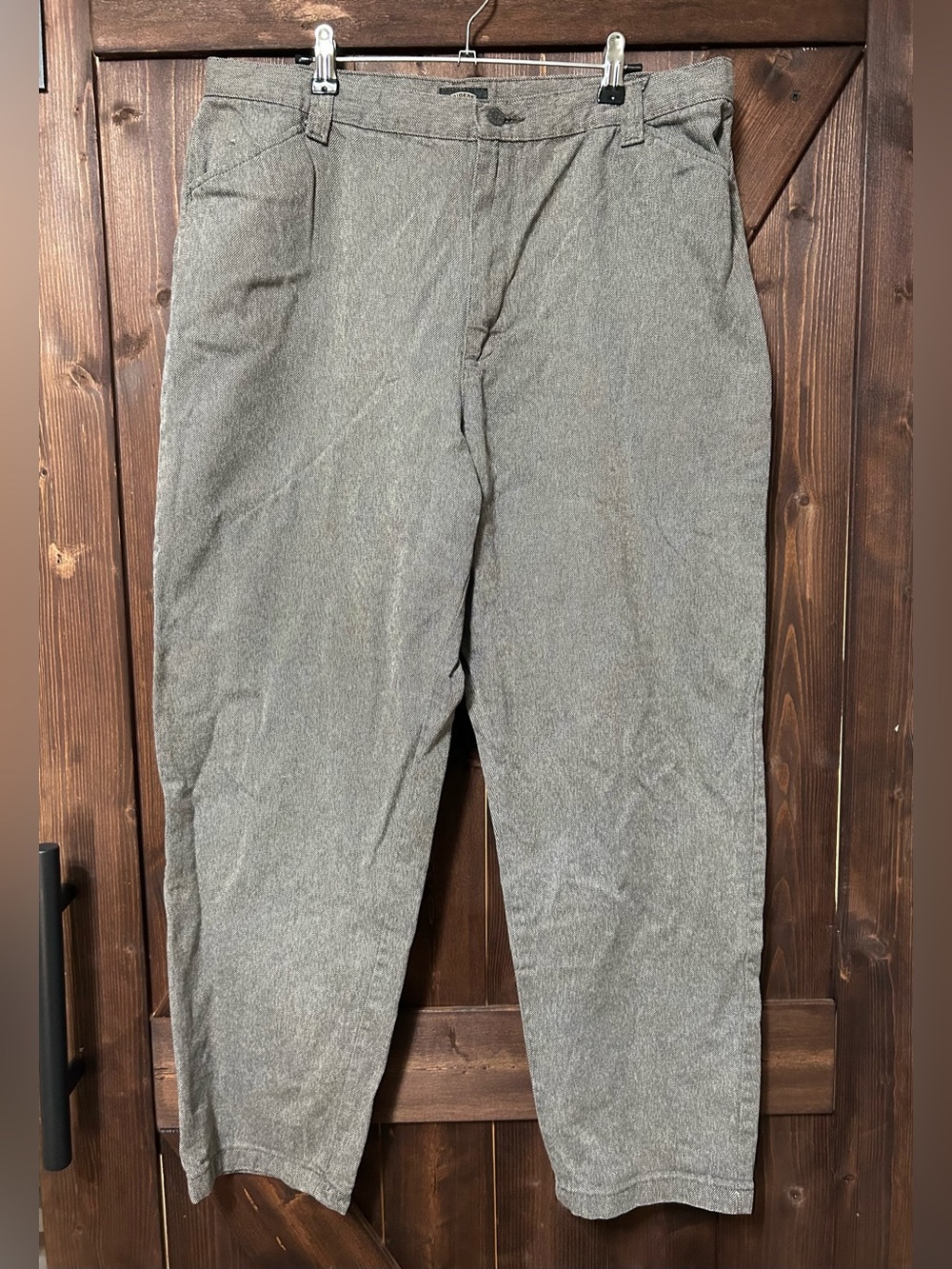 Men's Light Gray Chino Pants - Versatile Straight Fit